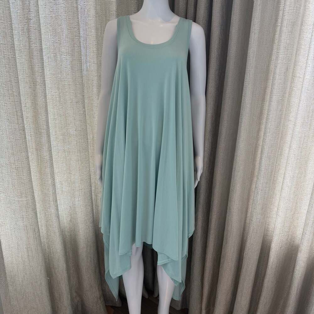 BCBGMAXAZRIA Asymmetrical Sleeveless Sharkbite Hem Tank Dress in Seafoam Green